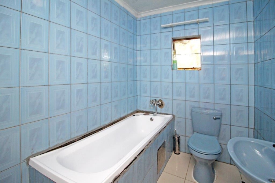 Commercial Property for Sale in Kew Gauteng