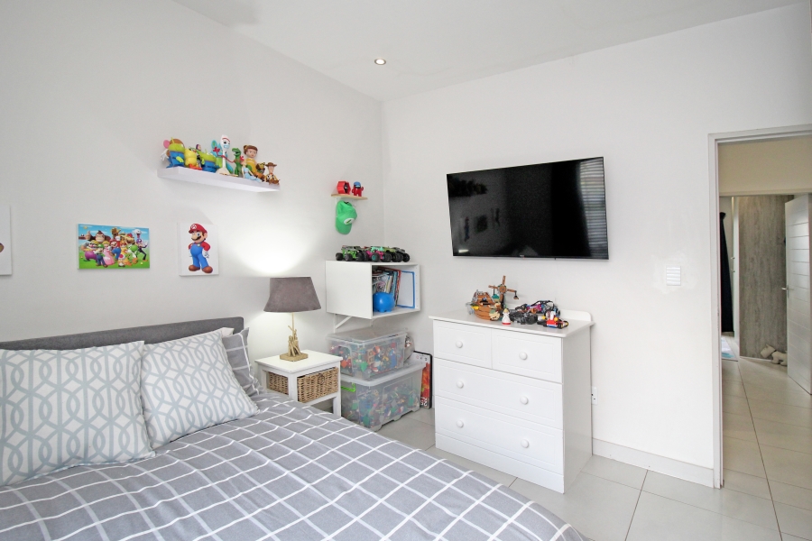 3 Bedroom Property for Sale in Broadacres Gauteng