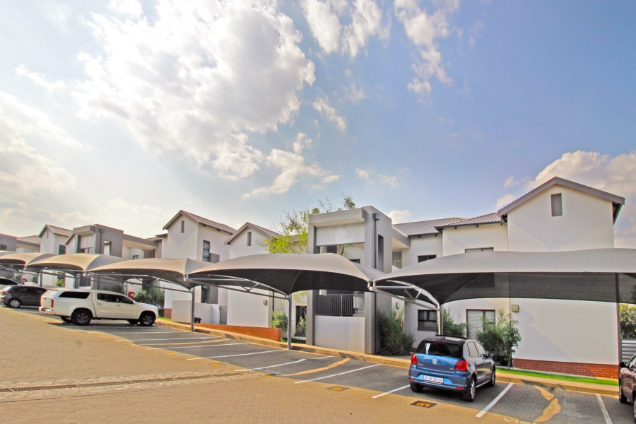 3 Bedroom Property for Sale in Broadacres Gauteng