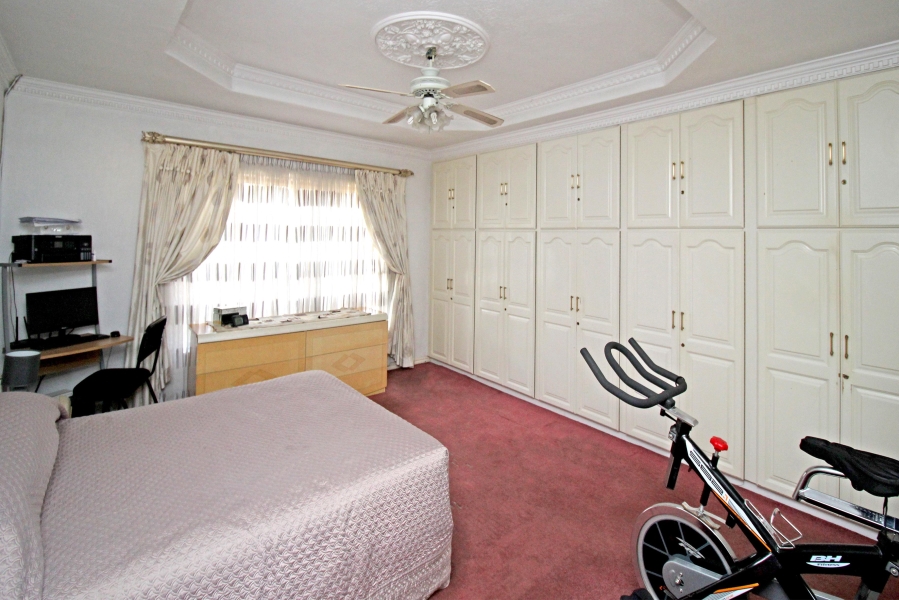 3 Bedroom Property for Sale in Crosby Gauteng