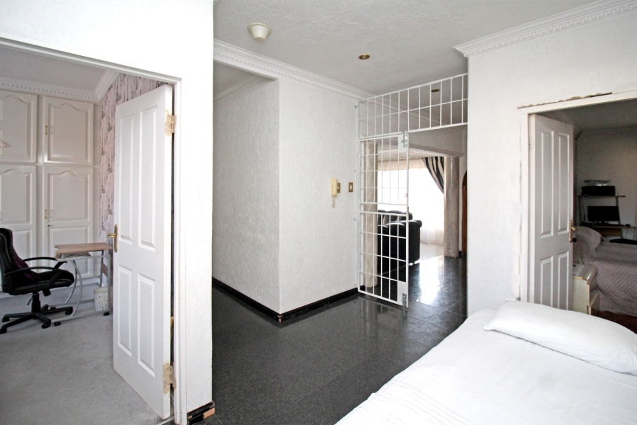 3 Bedroom Property for Sale in Crosby Gauteng