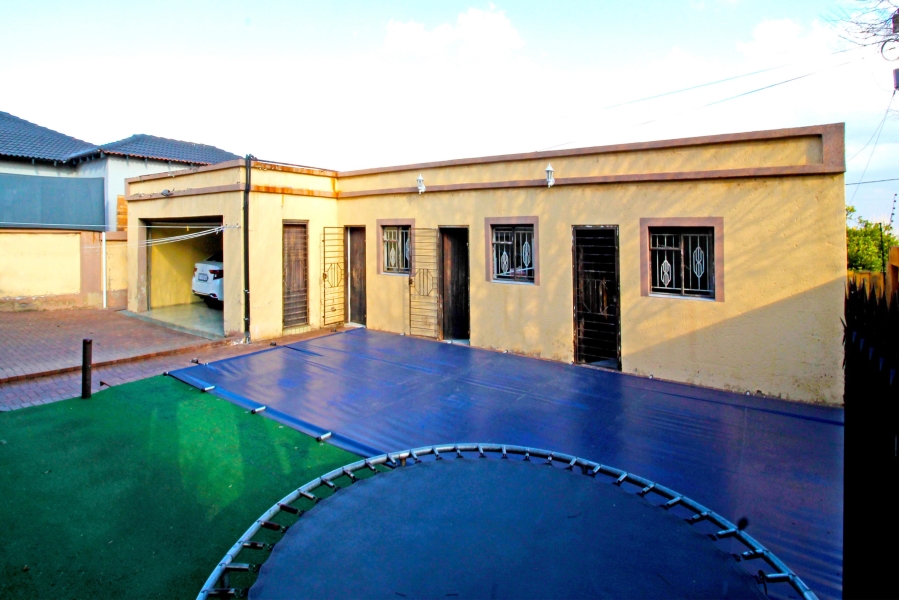 3 Bedroom Property for Sale in Crosby Gauteng