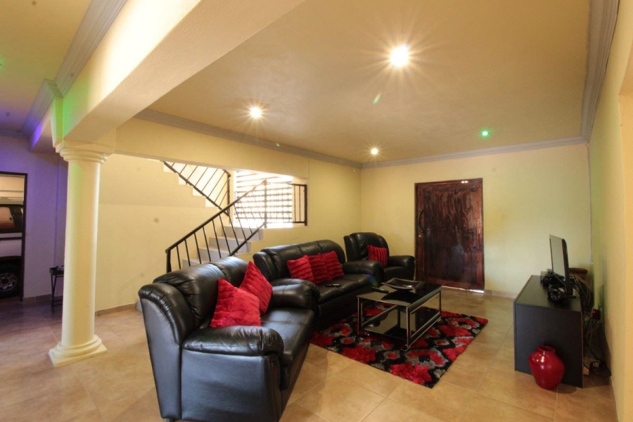 5 Bedroom Property for Sale in Rayton Gauteng
