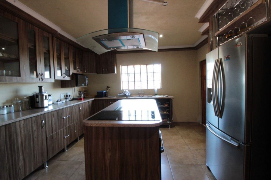 5 Bedroom Property for Sale in Rayton Gauteng