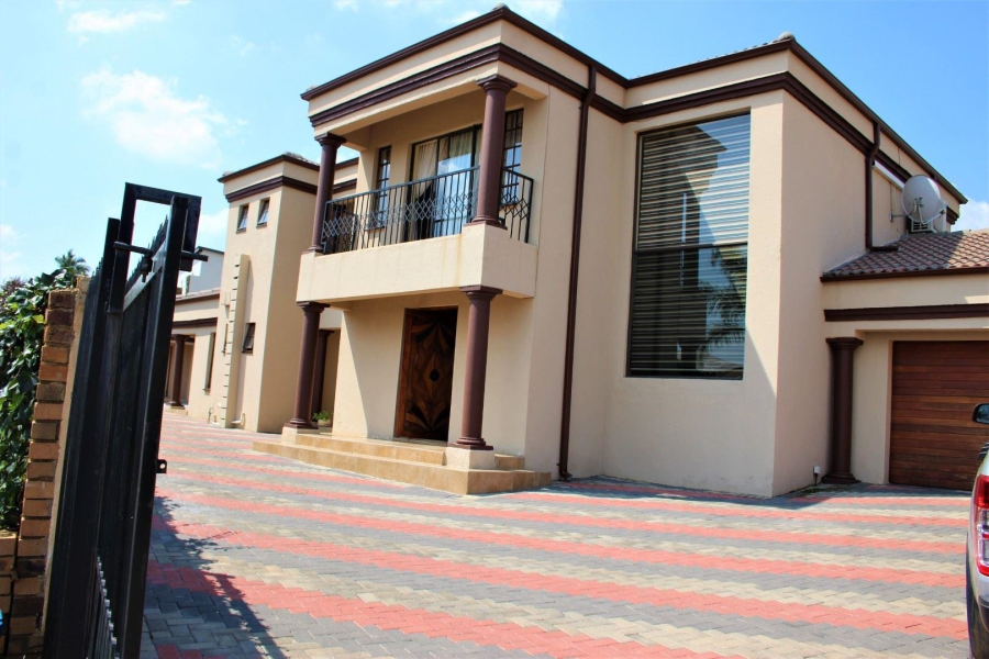 5 Bedroom Property for Sale in Rayton Gauteng