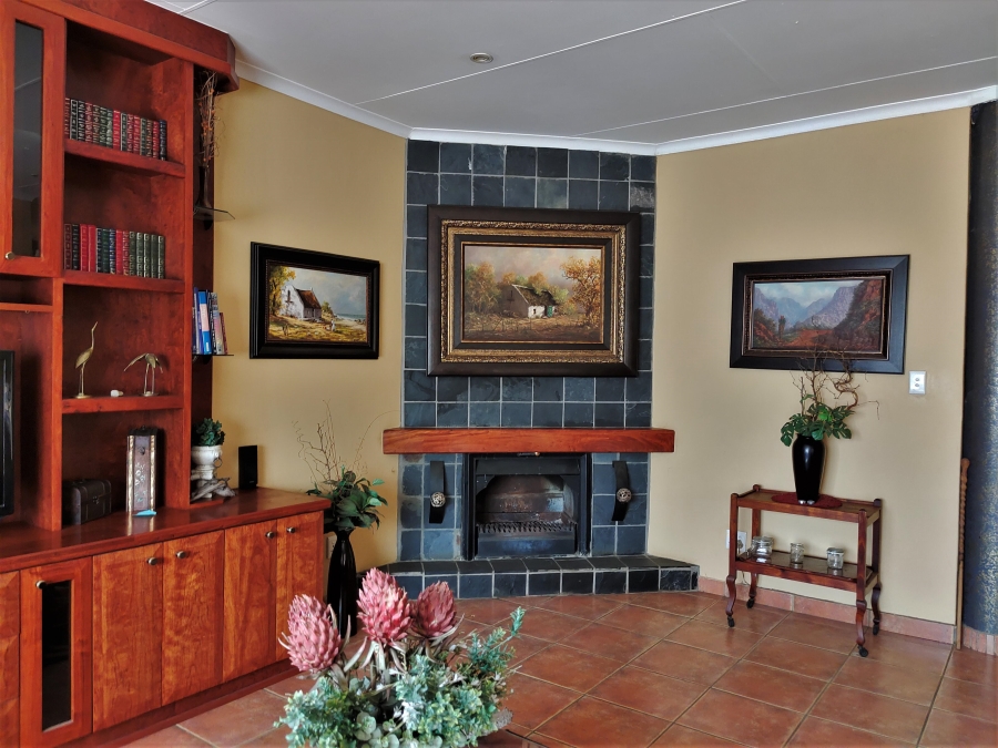 4 Bedroom Property for Sale in Zwavelpoort Gauteng