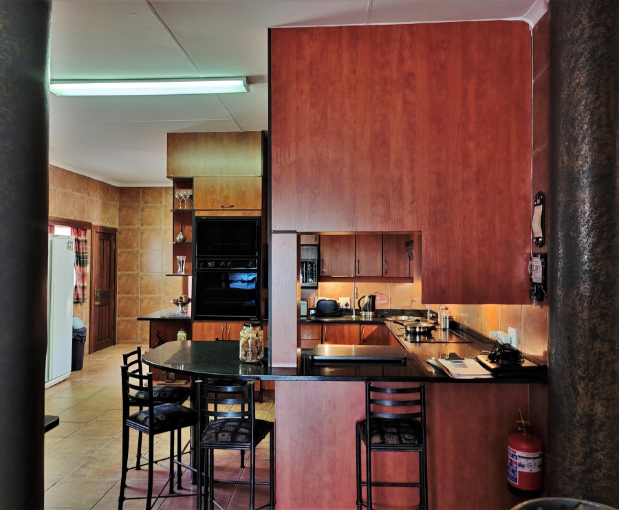 4 Bedroom Property for Sale in Zwavelpoort Gauteng