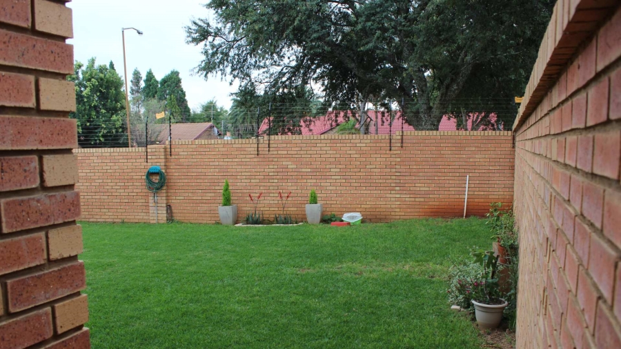 3 Bedroom Property for Sale in Elardus Park Gauteng