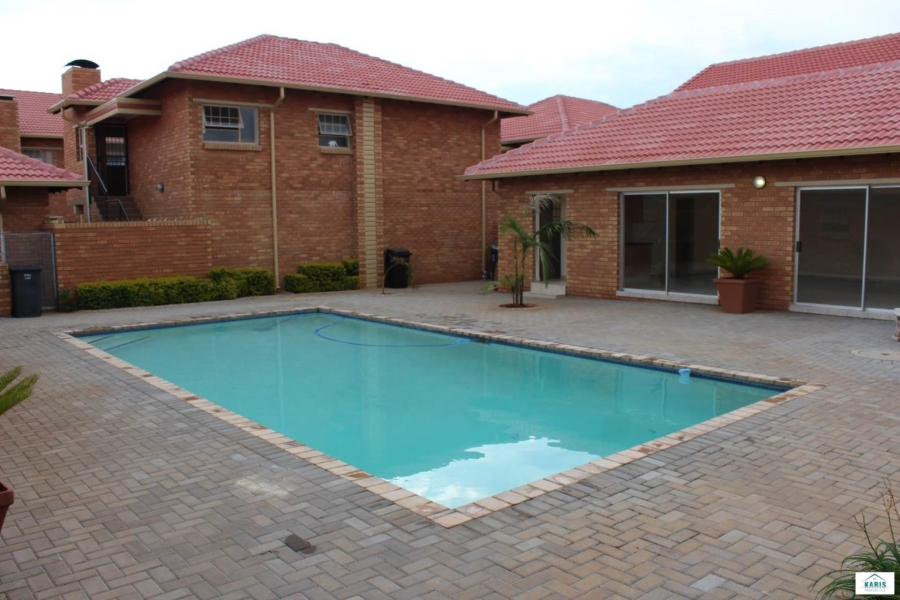 3 Bedroom Property for Sale in Elardus Park Gauteng