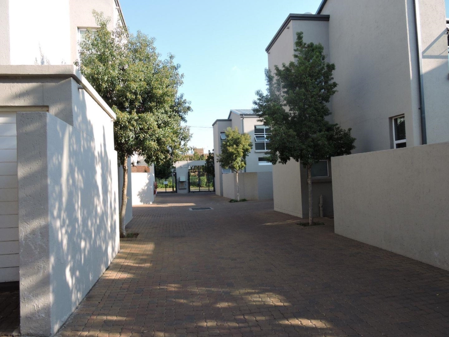 To Let 3 Bedroom Property for Rent in Muckleneuk Gauteng