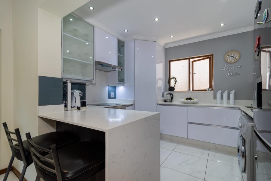 3 Bedroom Property for Sale in Rivonia Gauteng