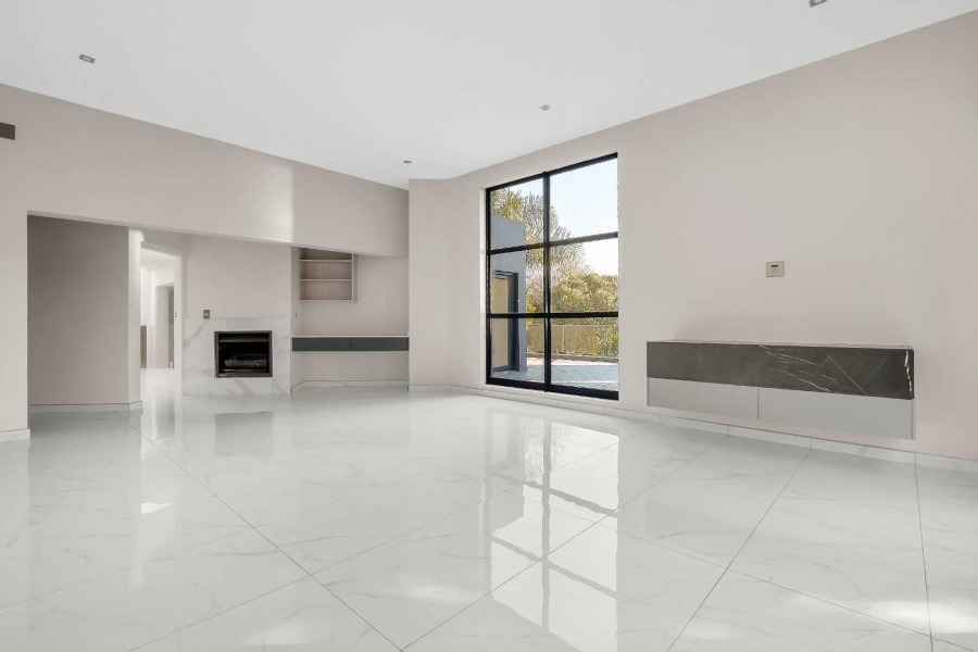 4 Bedroom Property for Sale in Dainfern Golf Estate Gauteng