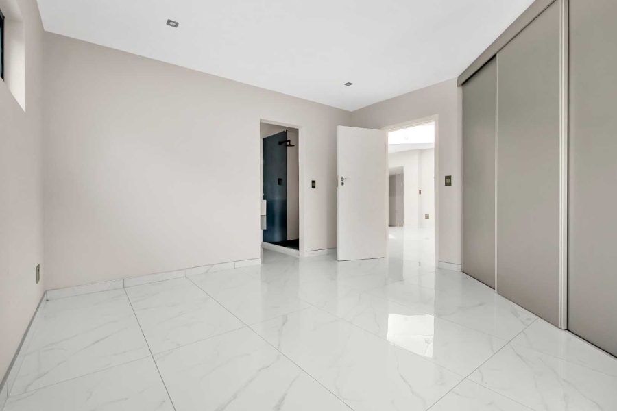 4 Bedroom Property for Sale in Dainfern Golf Estate Gauteng