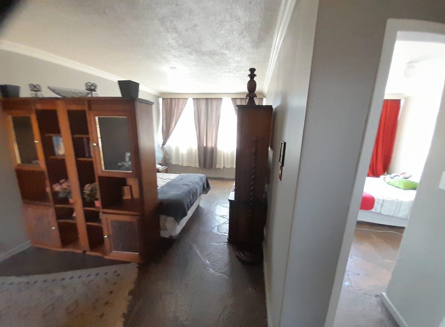2 Bedroom Property for Sale in Gezina Gauteng