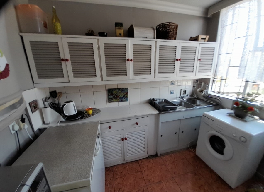 2 Bedroom Property for Sale in Gezina Gauteng