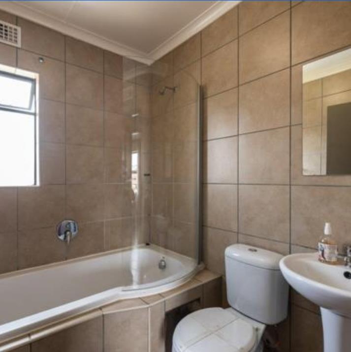 2 Bedroom Property for Sale in Kibler Park Gauteng