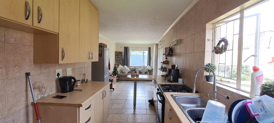 To Let 1 Bedroom Property for Rent in Brackendowns Gauteng