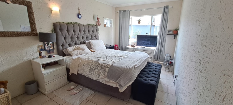 To Let 1 Bedroom Property for Rent in Brackendowns Gauteng