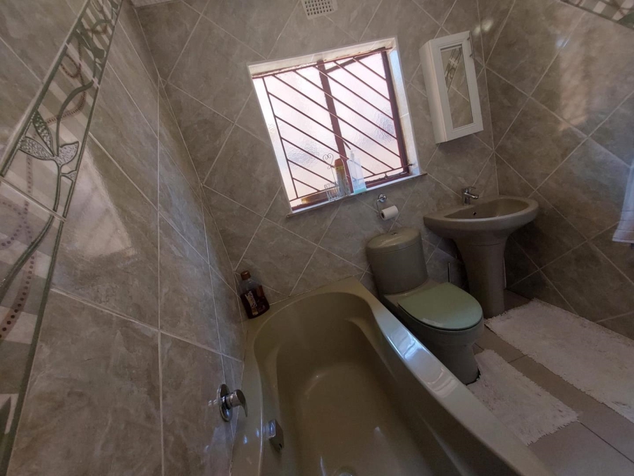 3 Bedroom Property for Sale in Spruit View Gauteng
