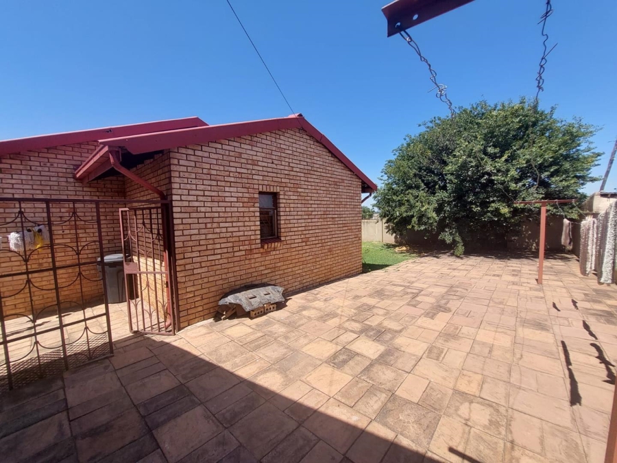 3 Bedroom Property for Sale in Spruit View Gauteng