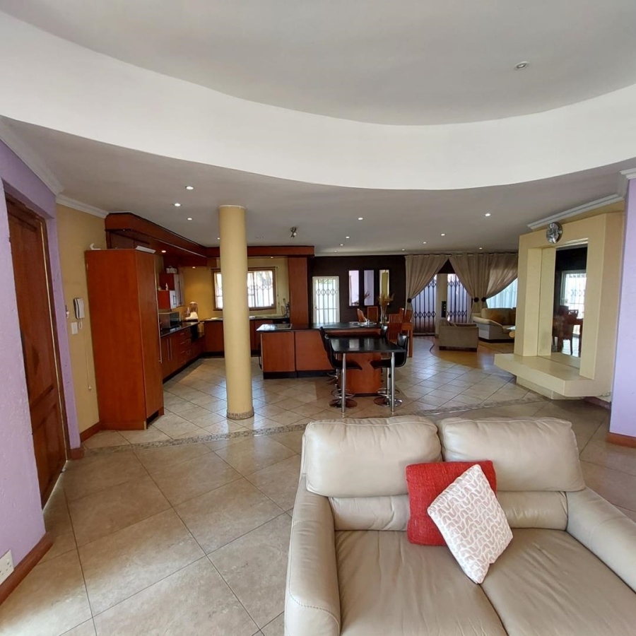 4 Bedroom Property for Sale in Glenvista Gauteng
