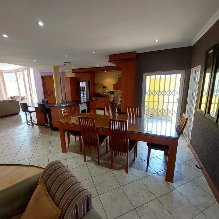 4 Bedroom Property for Sale in Glenvista Gauteng