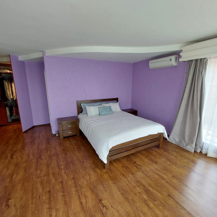 4 Bedroom Property for Sale in Glenvista Gauteng