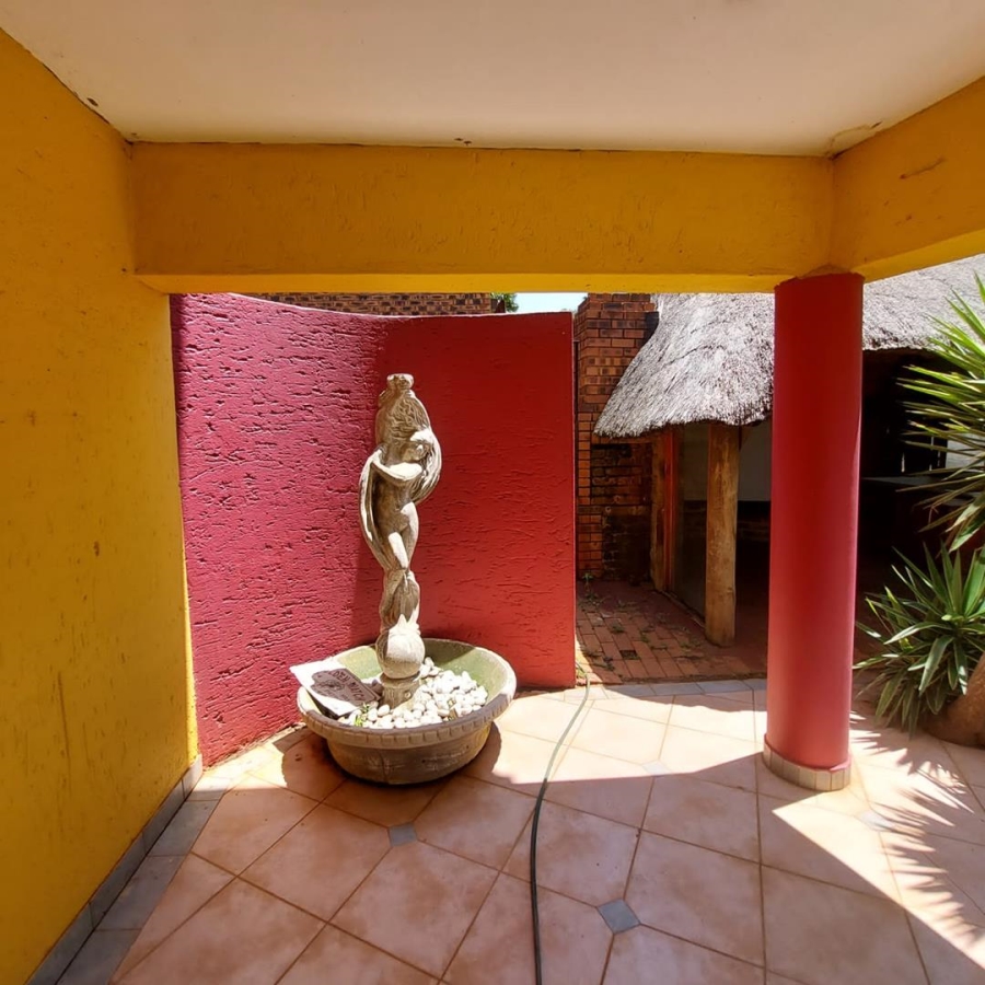 4 Bedroom Property for Sale in Glenvista Gauteng
