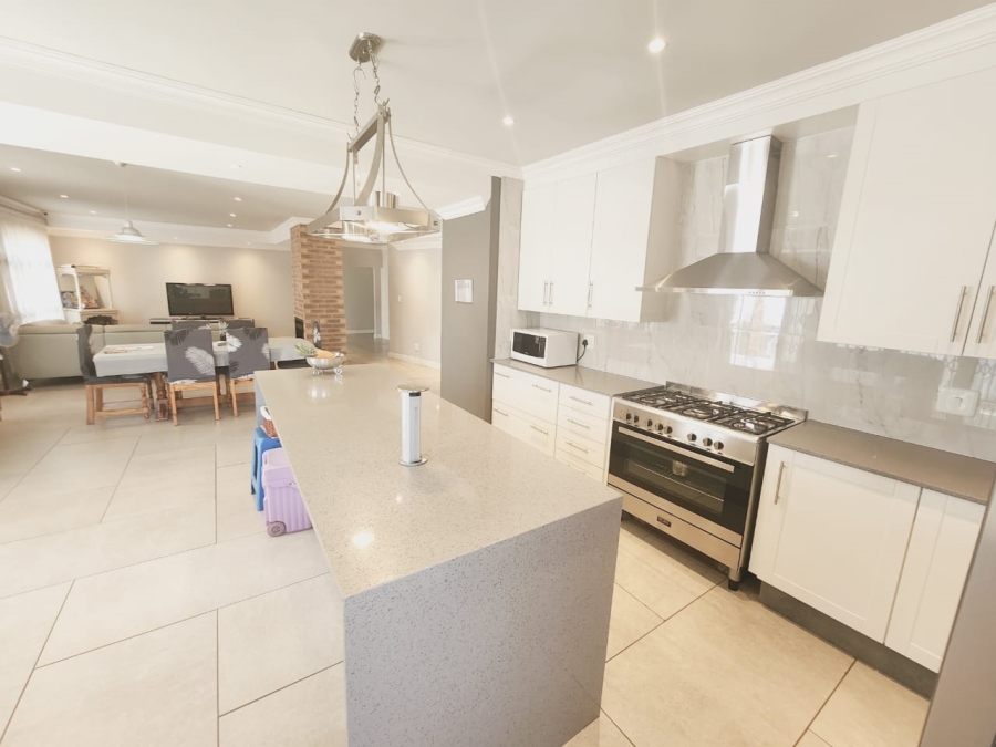 3 Bedroom Property for Sale in Brackenhurst Gauteng
