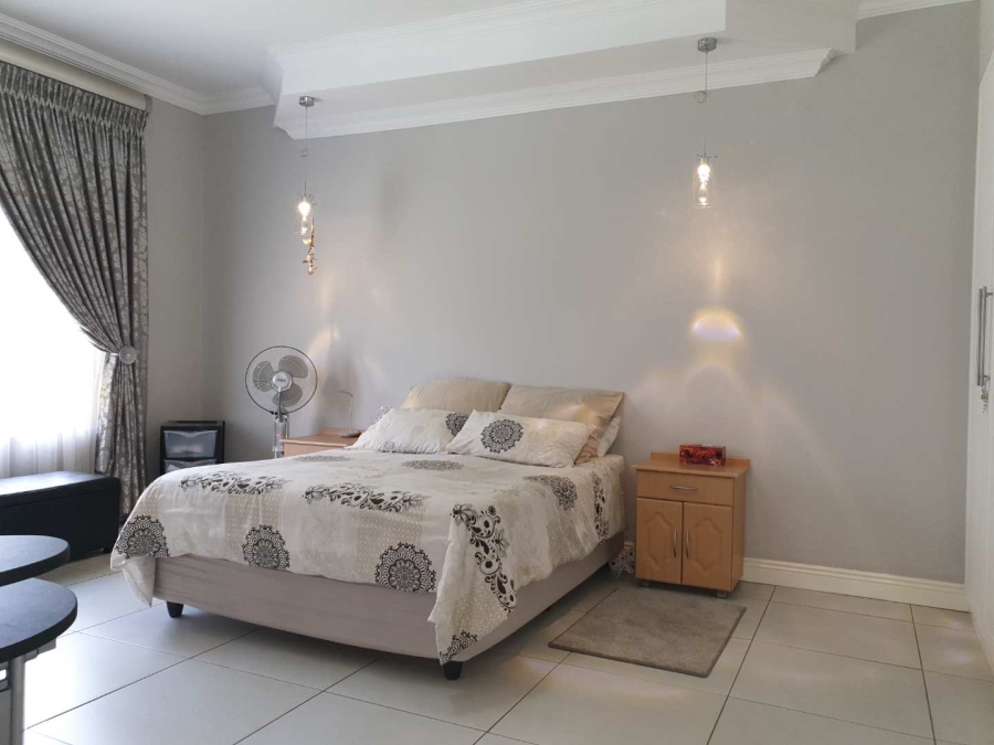 3 Bedroom Property for Sale in Brackenhurst Gauteng