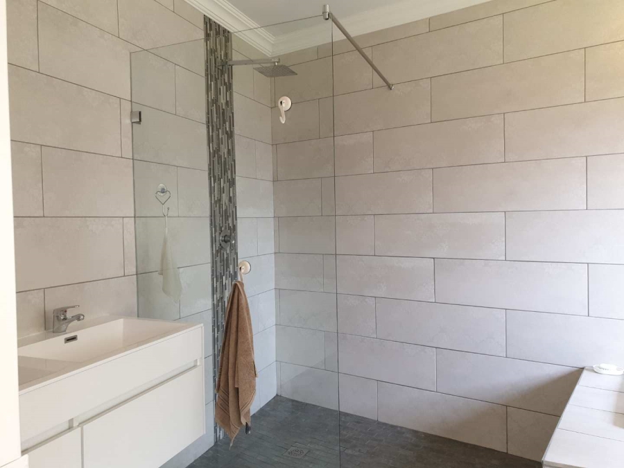 3 Bedroom Property for Sale in Brackenhurst Gauteng
