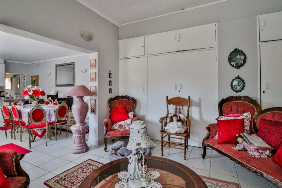 6 Bedroom Property for Sale in Benoni West Gauteng