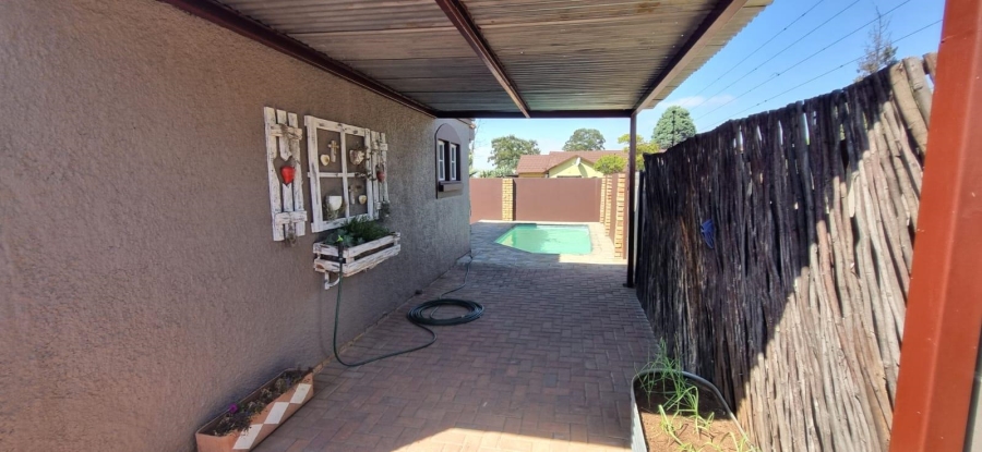 3 Bedroom Property for Sale in Mayberry Park Gauteng