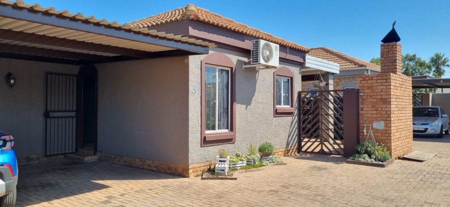 3 Bedroom Property for Sale in Mayberry Park Gauteng