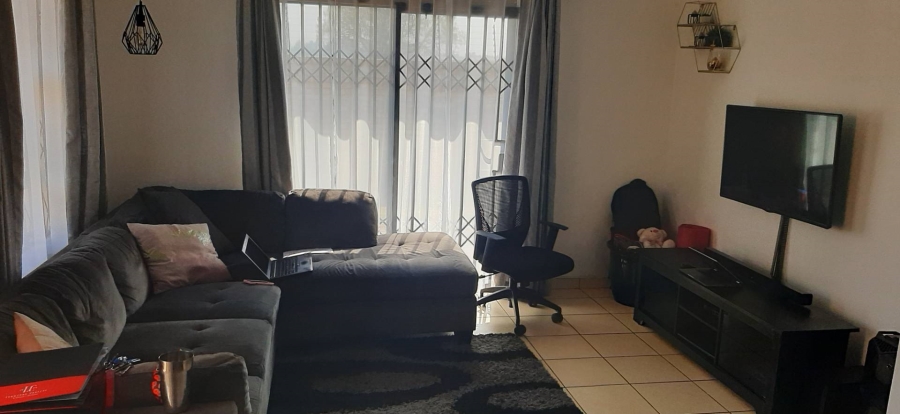 2 Bedroom Property for Sale in Sunair Gauteng