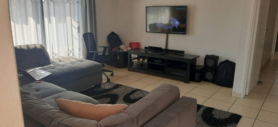 2 Bedroom Property for Sale in Sunair Gauteng