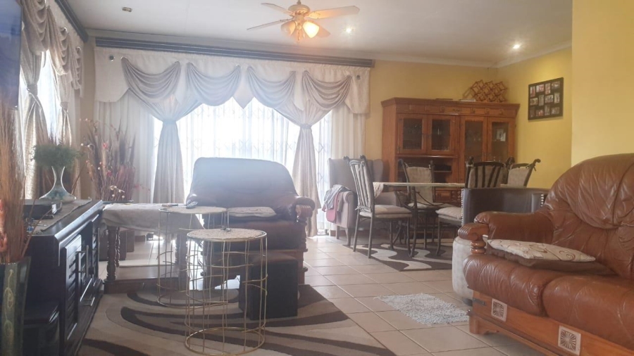 4 Bedroom Property for Sale in Henley on Klip Gauteng
