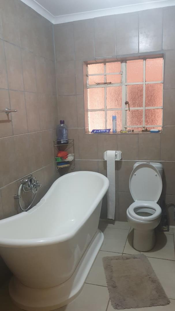 4 Bedroom Property for Sale in Henley on Klip Gauteng