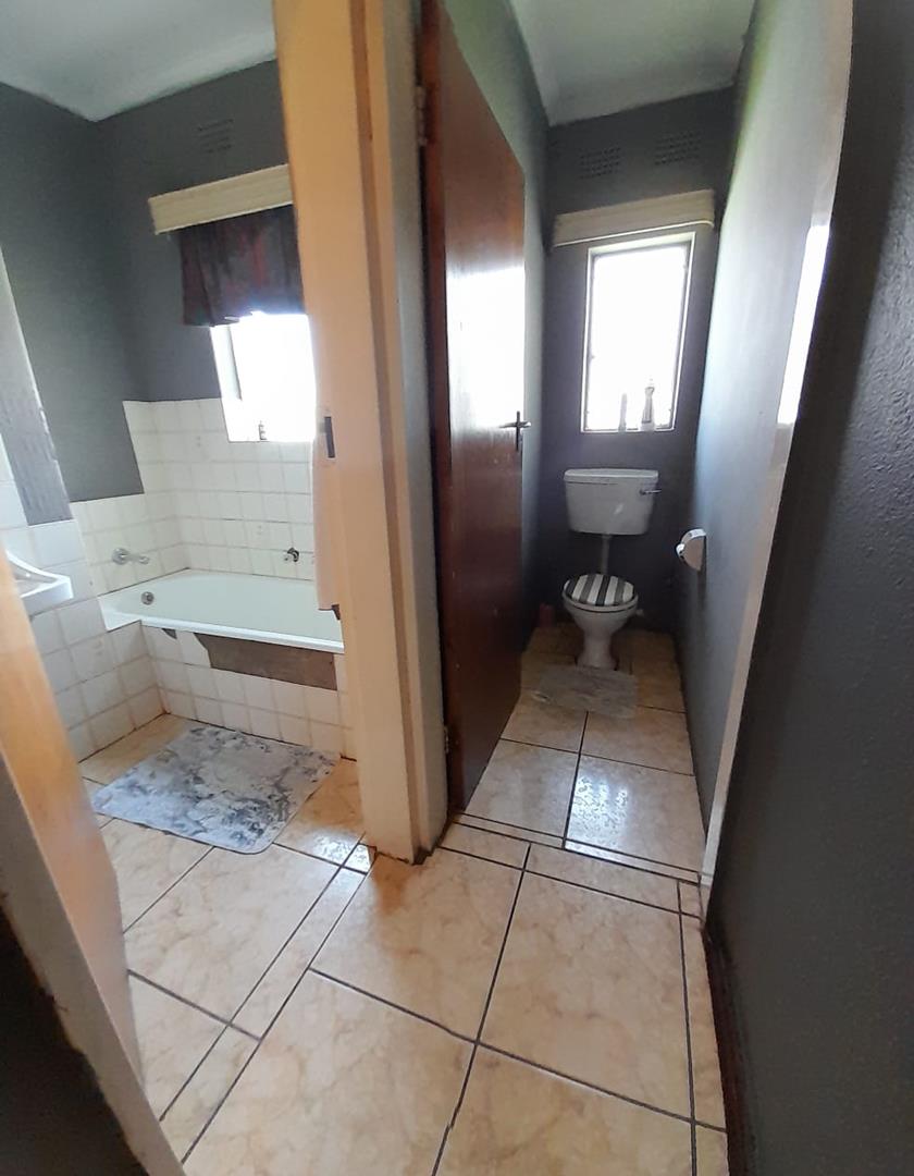 3 Bedroom Property for Sale in Dawn Park Gauteng