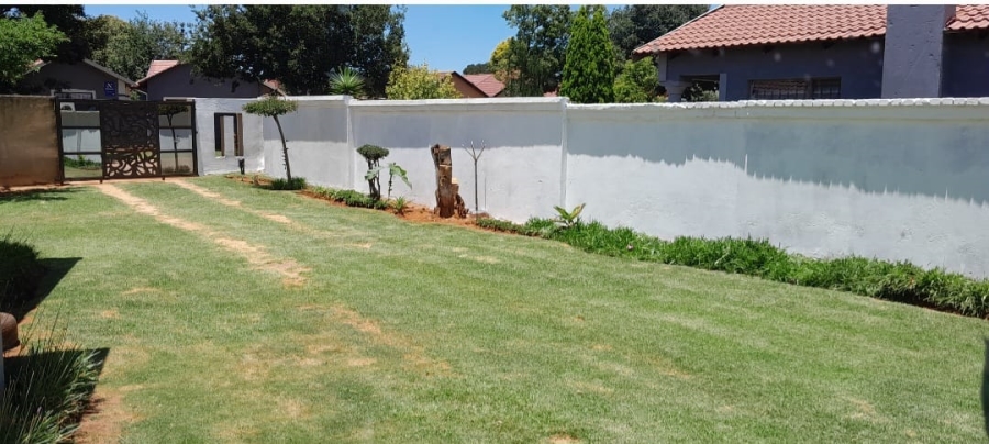 3 Bedroom Property for Sale in Dawn Park Gauteng