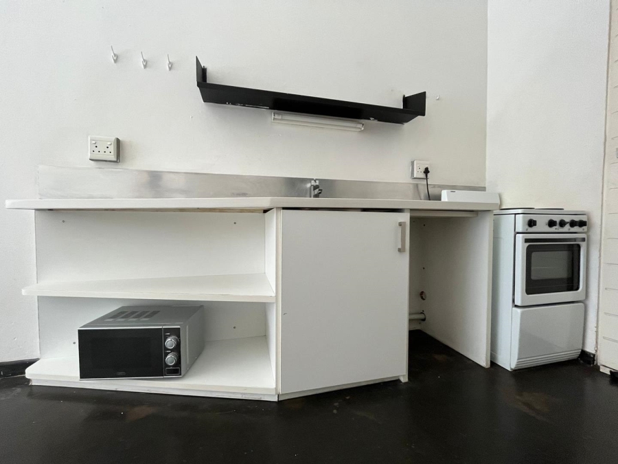 To Let 1 Bedroom Property for Rent in Johannesburg Central Gauteng