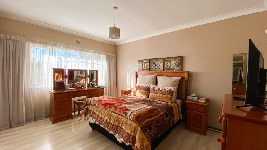 4 Bedroom Property for Sale in Randhart Gauteng