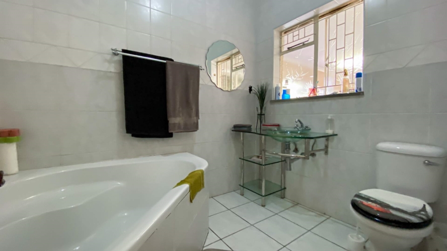 4 Bedroom Property for Sale in Randhart Gauteng