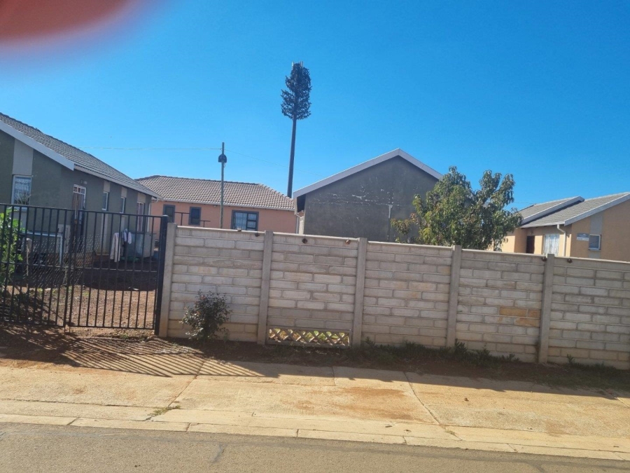 2 Bedroom Property for Sale in Savanna City Gauteng