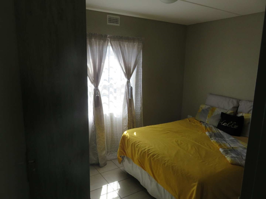 2 Bedroom Property for Sale in Montana Tuine Gauteng