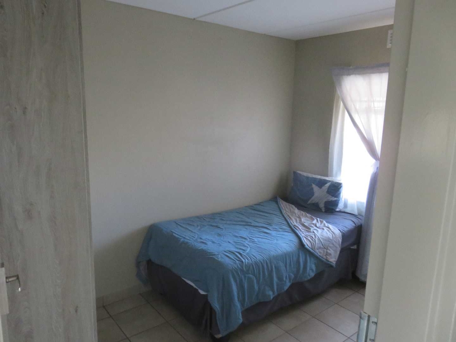 2 Bedroom Property for Sale in Montana Tuine Gauteng
