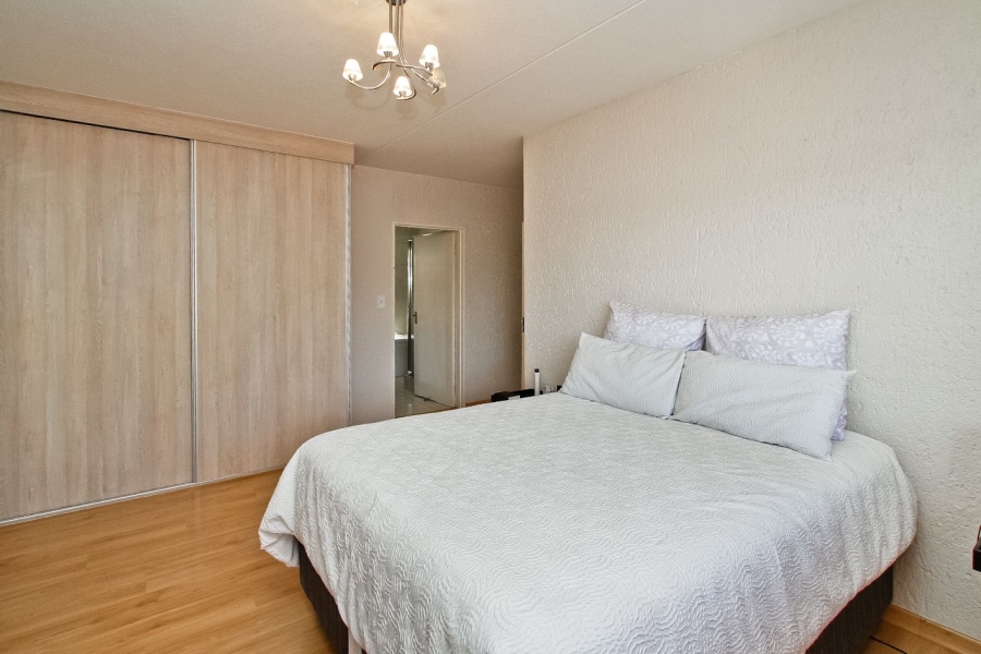 2 Bedroom Property for Sale in Strathavon Gauteng