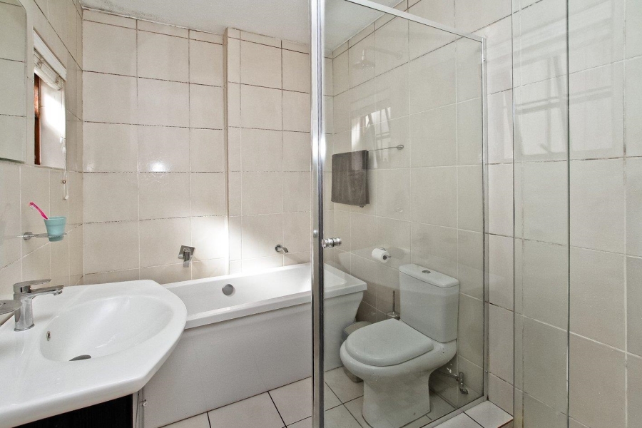 2 Bedroom Property for Sale in Strathavon Gauteng