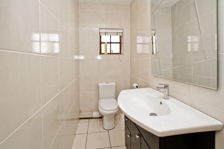 2 Bedroom Property for Sale in Strathavon Gauteng