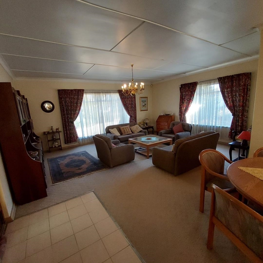 3 Bedroom Property for Sale in Brackenhurst Gauteng
